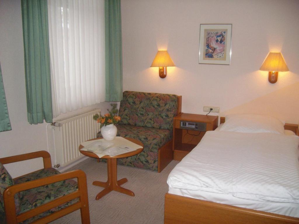 Hotel Am Bahnhof Stendal Pokój zdjęcie